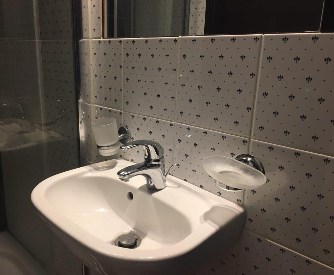 Tsaritsynskiy Hotel Kharkov Luaran gambar